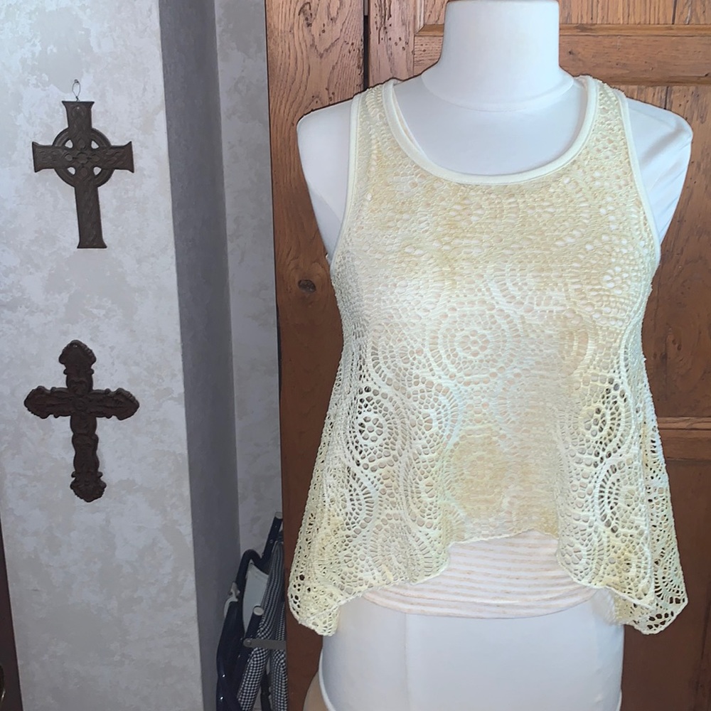 🆕NWT🌻TANK with Crochet-Like Overlay 2-piece set Size Small